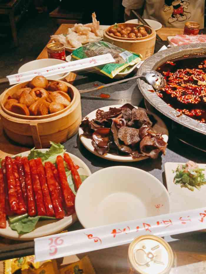 打分 口味可以,能吃辣的建议选择老石匠火锅