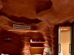 -幸栖洞穴设计酒店(成都春熙路店)