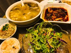 重庆毛血旺-渝信川菜 · 川味家常菜(长安店)