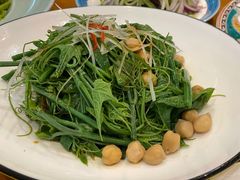 清炒南瓜尖儿-巴依老爷新疆美食(望京小街店)