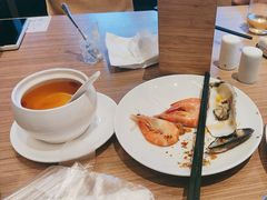 -苏宁银河国际咖啡厅·天际环球美食汇