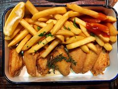 美式风味炸鸡翅配薯条-MIKAKU(万达广场上海宝山店)