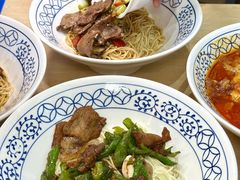 -李与白包子铺(桐梓林店)