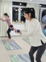 -爱尔乐美孕产瑜伽·普拉提