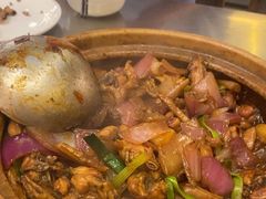 -胡须佬鸡煲四季火锅店(石厦西村直营店)