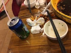 -休记光头香辣蟹干锅(绵竹店)