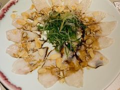 薄切鲜鱼片-穹六人间 people 6(岳阳路店)