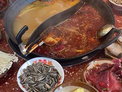 -赵美丽·重庆社区火锅·直营店(火车东站·中豪国际店)