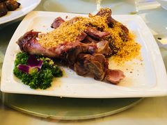 避风塘咸猪手-中心大酒店钻石厅