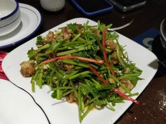 -胡胜锐辣椒炒肉(河北店)