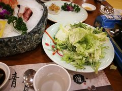 -青瓦餐厅·生鱼片·韩园烤肉(西塔店)