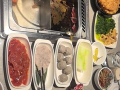-海底捞火锅(新松江路生日主题店)