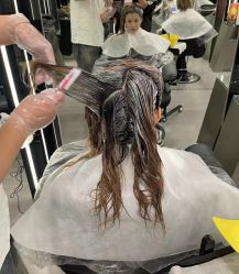 -藤野造型专业烫染接发