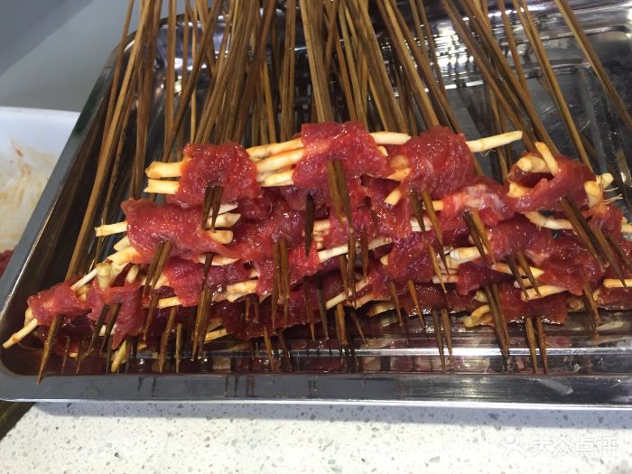 百味记小郡肝砂罐串串(华阳大道店)折耳根牛肉图片