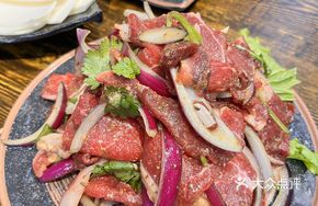 Qiqi Traditional Pork Salad