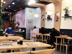 大堂-李先生牛肉面大王(成都东站西广场店)