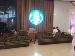 -星巴克臻选(莘庄仲盛店)