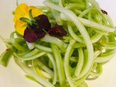 炝拌鲍芹-金海华·悦食东方(苏州中心商场店)
