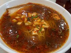 辣酱焖肉面-东吴面馆(因果巷店)