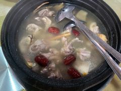 五指毛桃鸡煲-红炎炎农家菜老字号(金水台店)