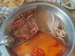 -山悦里 山野·鲜火锅(罗斯福广场店)