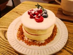 杂莓酸奶油松饼-無早咖啡