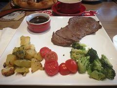 -必胜客(新中纬店)