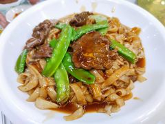 怀旧湿炒牛河-點無缺茶楼·海鲜酒家(世博店)