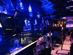 -OZONE 顶楼酒吧(香港丽思卡尔顿酒店)