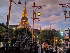 -东南亚风情赶摆街夜市
