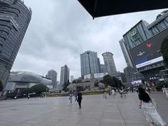 -观音桥步行街