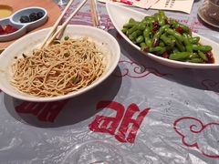 -肥肥虾庄·金牌油焖大虾(杨园滨江时代walk店)
