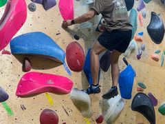 -问山MountQuest攀岩馆