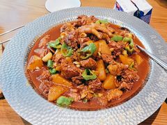 -俭寨大盘鸡·手抓肉·烧烤新疆菜(乌苏路店)