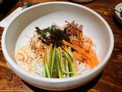 鸡丝凉米线-云海肴·汽锅鸡·云南菜(美罗城店)