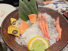 -牛YO寿喜烧·铁板烧和牛火锅自助(市府恒隆店)