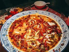 -桂二老坛酸菜鱼(三街两巷店)