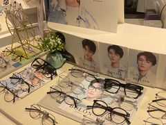 -沫芮眼镜·蔡司官方授权店(人民广场店)