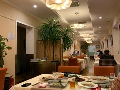 大堂-北京小王府餐饮管理有限公司