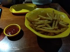 -BHC炸鸡(明洞总店)