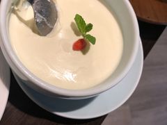 杏仁蛋白茶-万丽轩·粤菜(王府井金茂万丽酒店)
