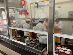 -老西白点心店