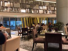 -上海滴水湖皇冠假日酒店