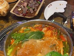 -亮欢寨酸汤鱼(沙冲路店)