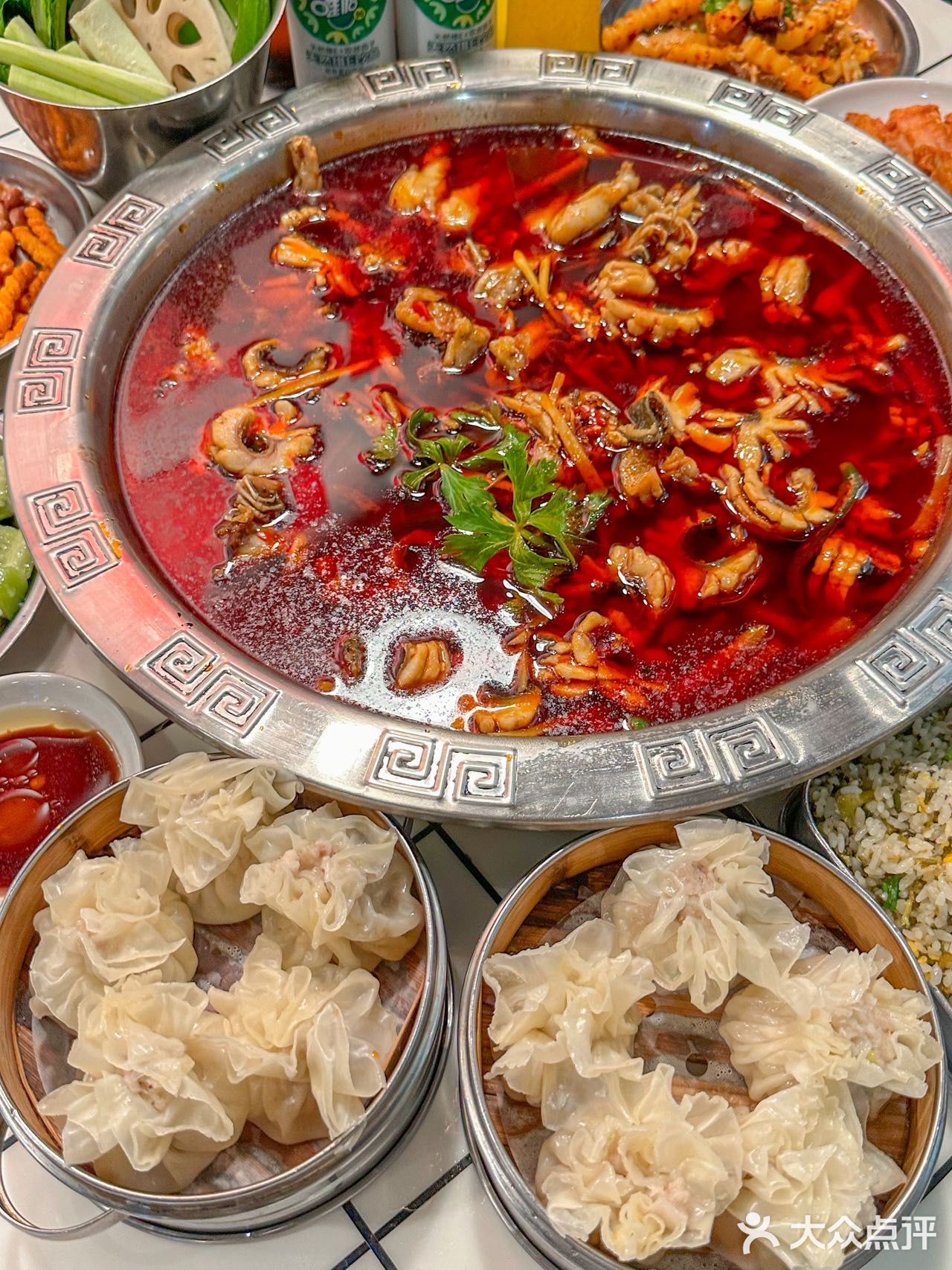 这次带他去吃了王火火自助乌鱼 真的可以一次吃到爽