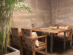 -HIGH FIVE哈福手工汉堡(桂林路店)