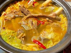 -沪小胖小龙虾(淮海中路旗舰店)