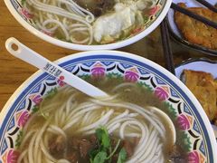 -鑫花溪牛肉米粉(人民广场店)