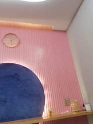 -PE SALON 