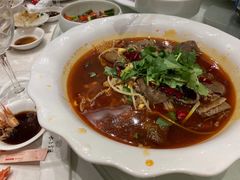 -双子楼大酒店(城开国际写字楼店)
